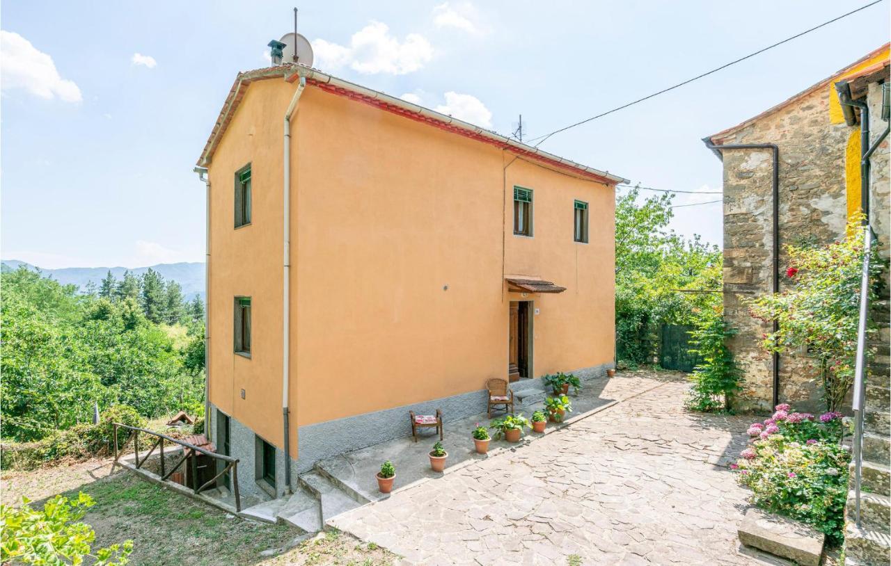Stunning Home In Longoio With Kitchen Monti di Villa Extérieur photo